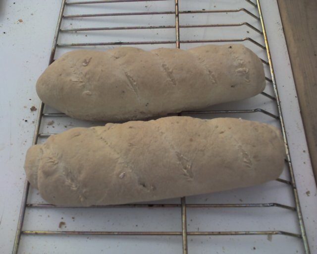 anotherviewofwhitebreadloaves.jpg